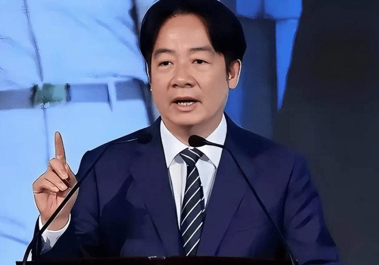 拉塞尔夺加泰排位赛杆位