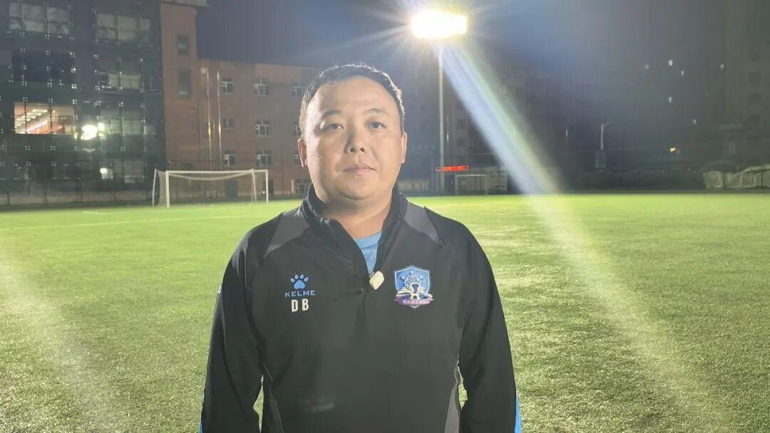西蒙斯赌詹皇今夏签约勇士