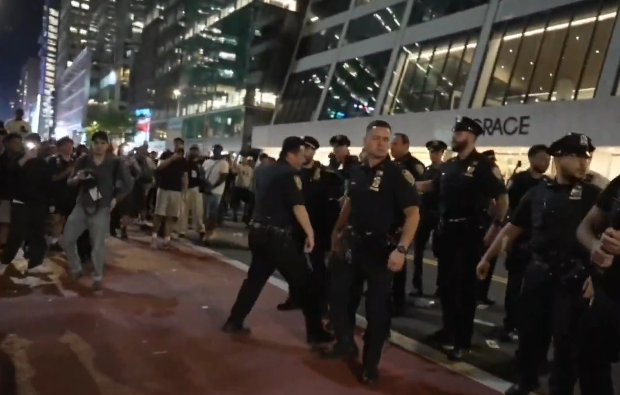 文班亚马封盖引争议 或遭追加禁赛