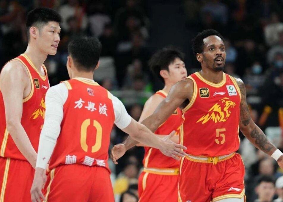 Amick:凯斯勒与爵士管理层存在分歧