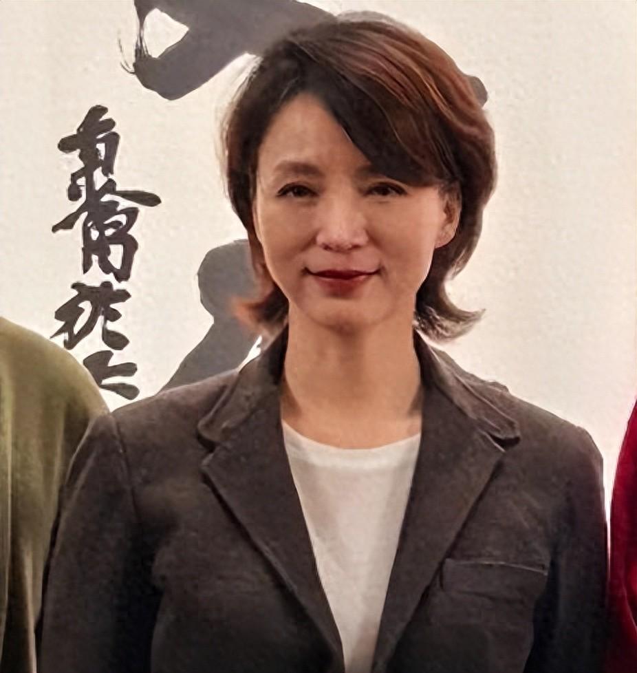 尊龙凯时马刺获得总亚军,别对文班亚马期望值太高,他只是另一个恩比德