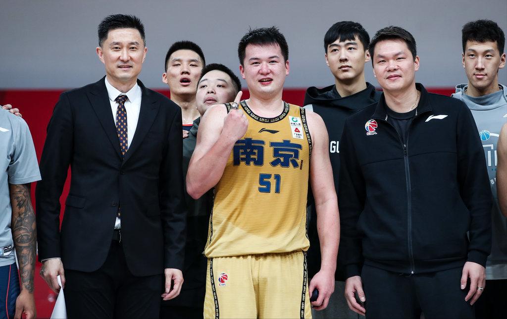 马刺祭出150英里禁令，主场遭尼克斯球迷抢票54%