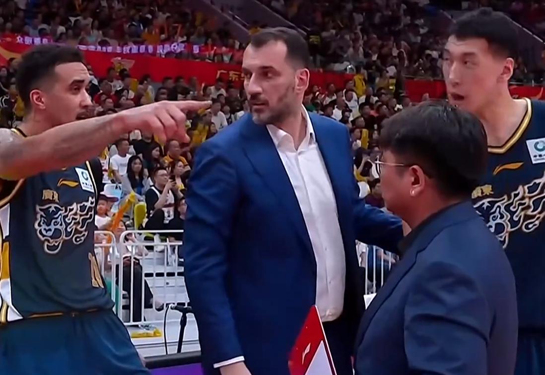 2026年NBA选秀球员之拉斐尔