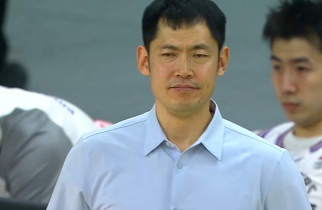 哈登休斯顿被捕，因车内非法携带枪支