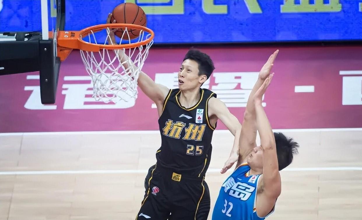 Shams：除斯普利特外 公牛还面试了森林狼助教诺里等三人