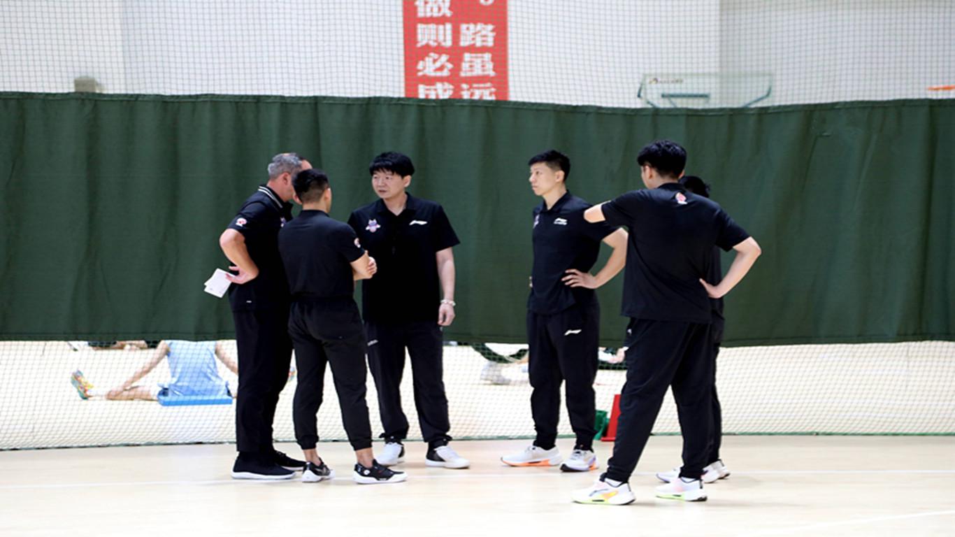 时隔53年尼克斯终圆梦,可他们为什么等了这么久?
