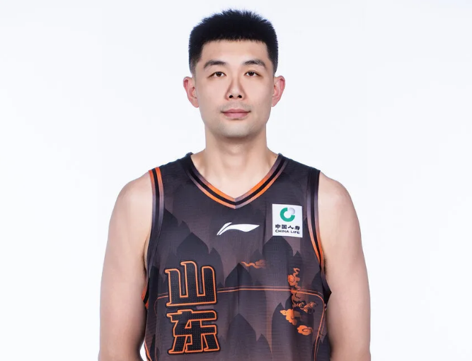 新赛季NBA提前排名马刺居首