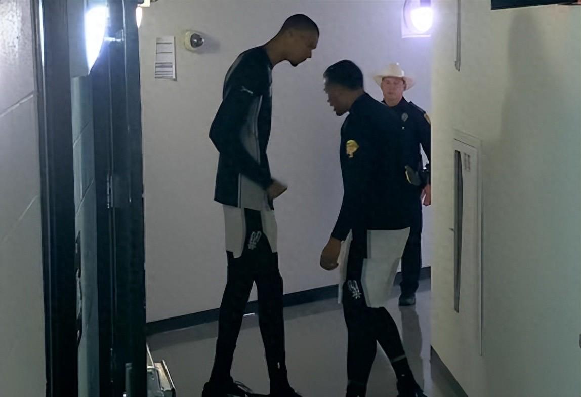尊龙凯时湖人瞄准独行侠旧将格莱姆斯 曾要价两千万