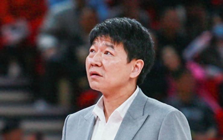 詹姆斯下家争夺进入白热化：三大热门球队谁能最终胜出？