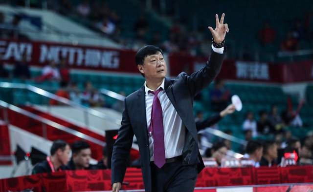 绿军死忠夸尼克斯怒喷闹事球迷