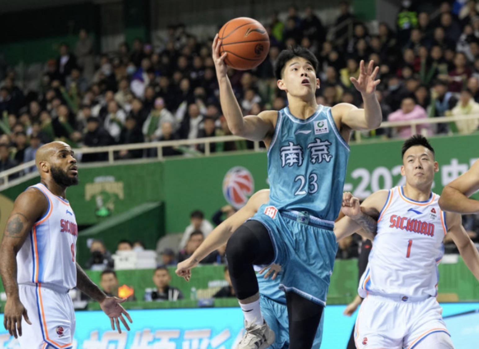 传射建功，雷扎扬当选伊朗2